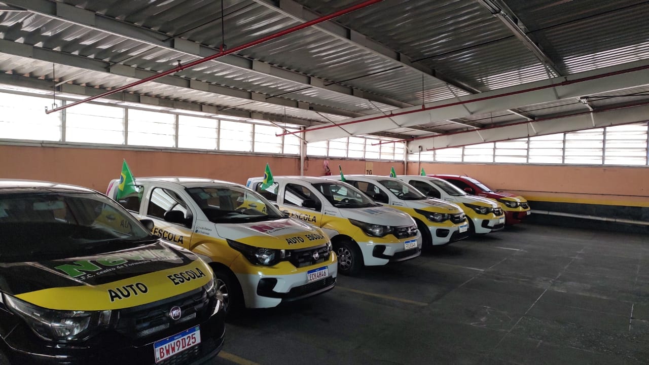 Frota de carros Auto Escola News